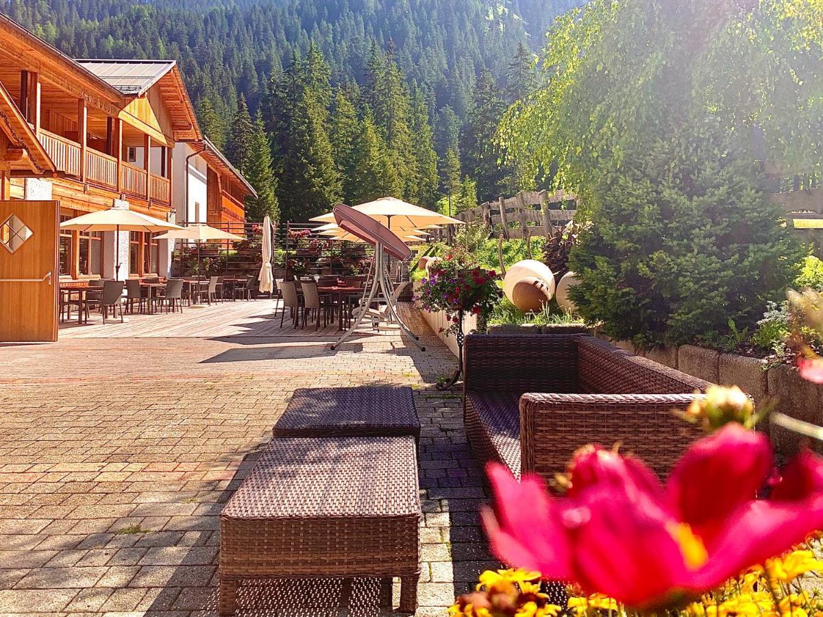 Alpin Natur Hotel Brueckele ไบรยัส ภายนอก รูปภาพ