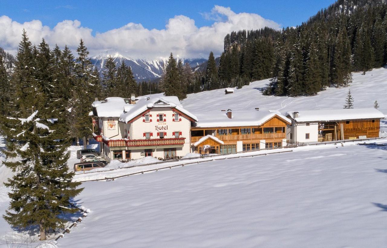 Alpin Natur Hotel Brueckele ไบรยัส ภายนอก รูปภาพ
