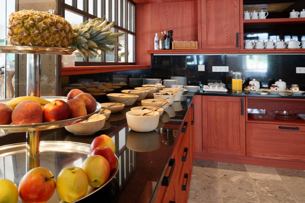 Alpin Natur Hotel Brueckele ไบรยัส ภายนอก รูปภาพ