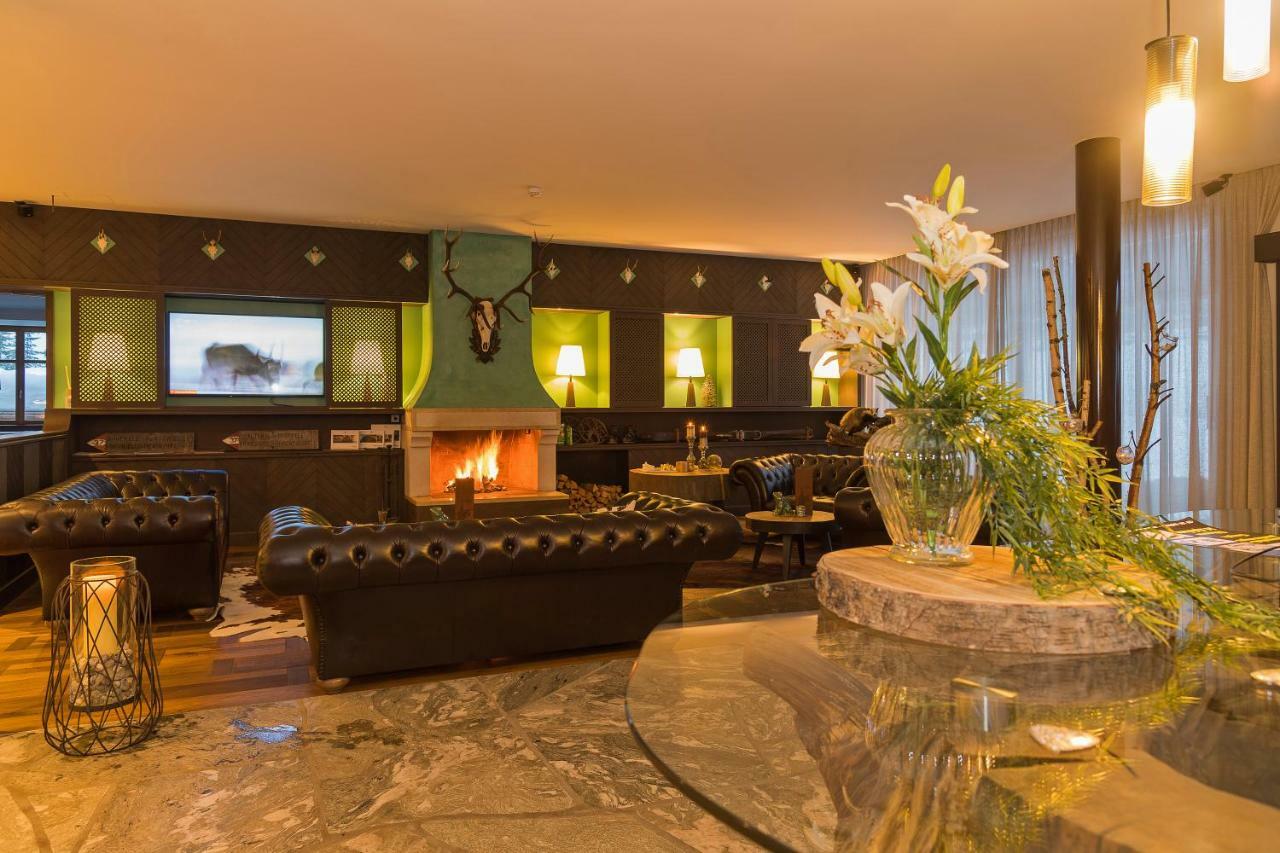 Alpin Natur Hotel Brueckele ไบรยัส ภายนอก รูปภาพ